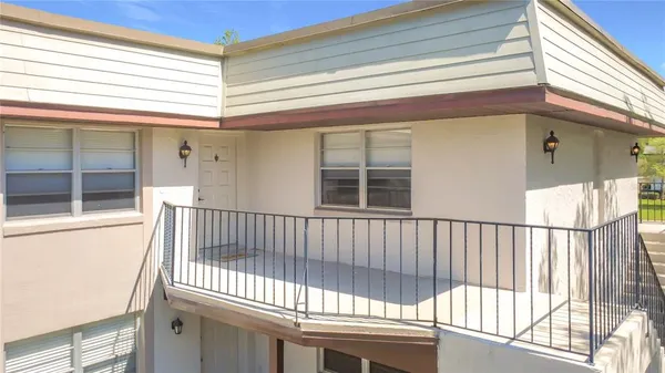 $229,995 | 122 Windtree Lane, Unit O204, Winter Garden, FL 34787