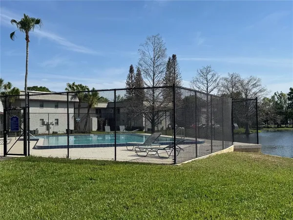 $229,995 | 122 Windtree Lane, Unit O204, Winter Garden, FL 34787