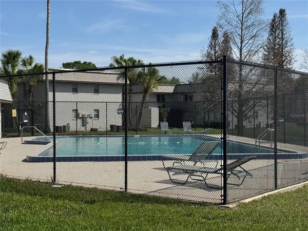 $229,995 | 122 Windtree Lane, Unit O204, Winter Garden, FL 34787