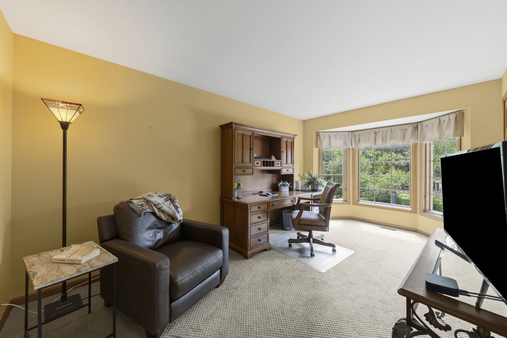 6344 Greene Road Woodridge, IL 60517 - Photo 13 of 42 Gallery Image 13