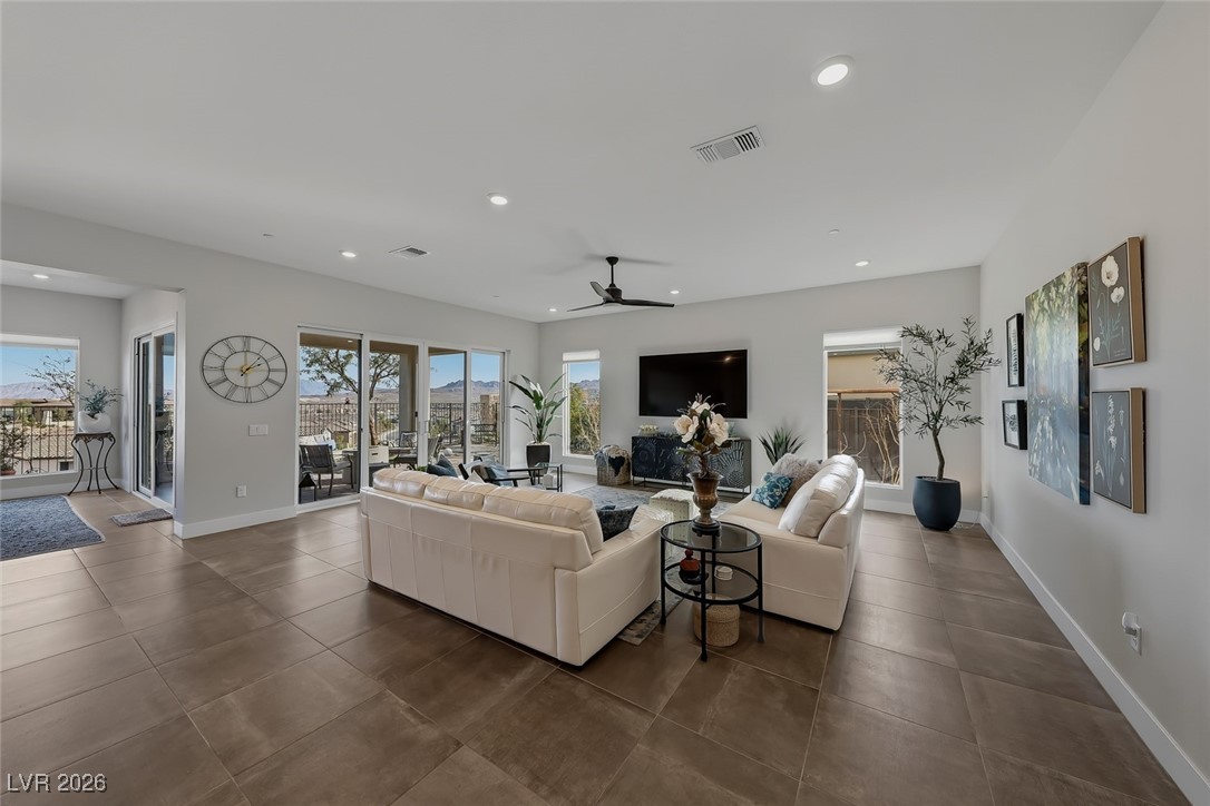 52 Cliffwater Street Henderson, NV 89011 - Photo 11 of 75