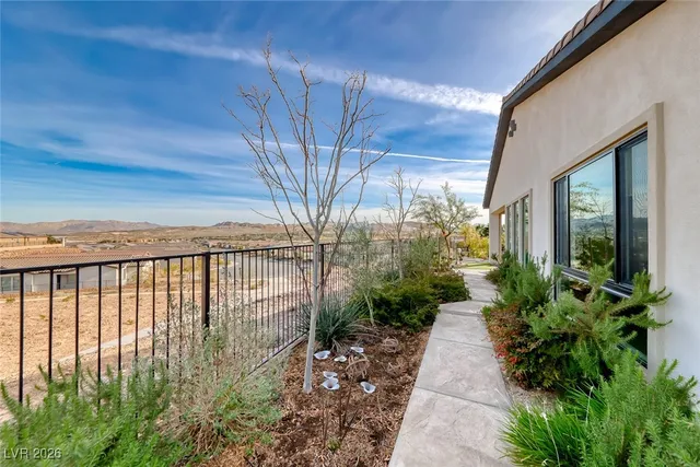 $3,150 | 52 Cliffwater Street, Henderson, NV 89011