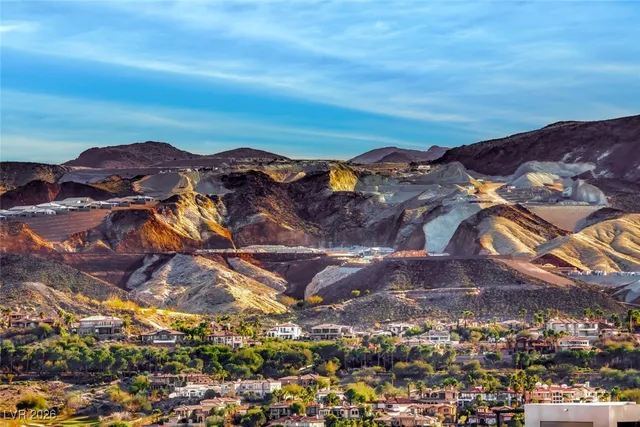 $3,150 | 52 Cliffwater Street, Henderson, NV 89011