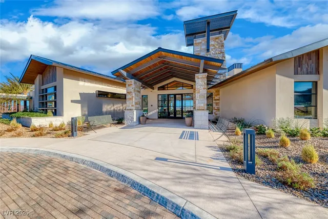 $3,150 | 52 Cliffwater Street, Henderson, NV 89011