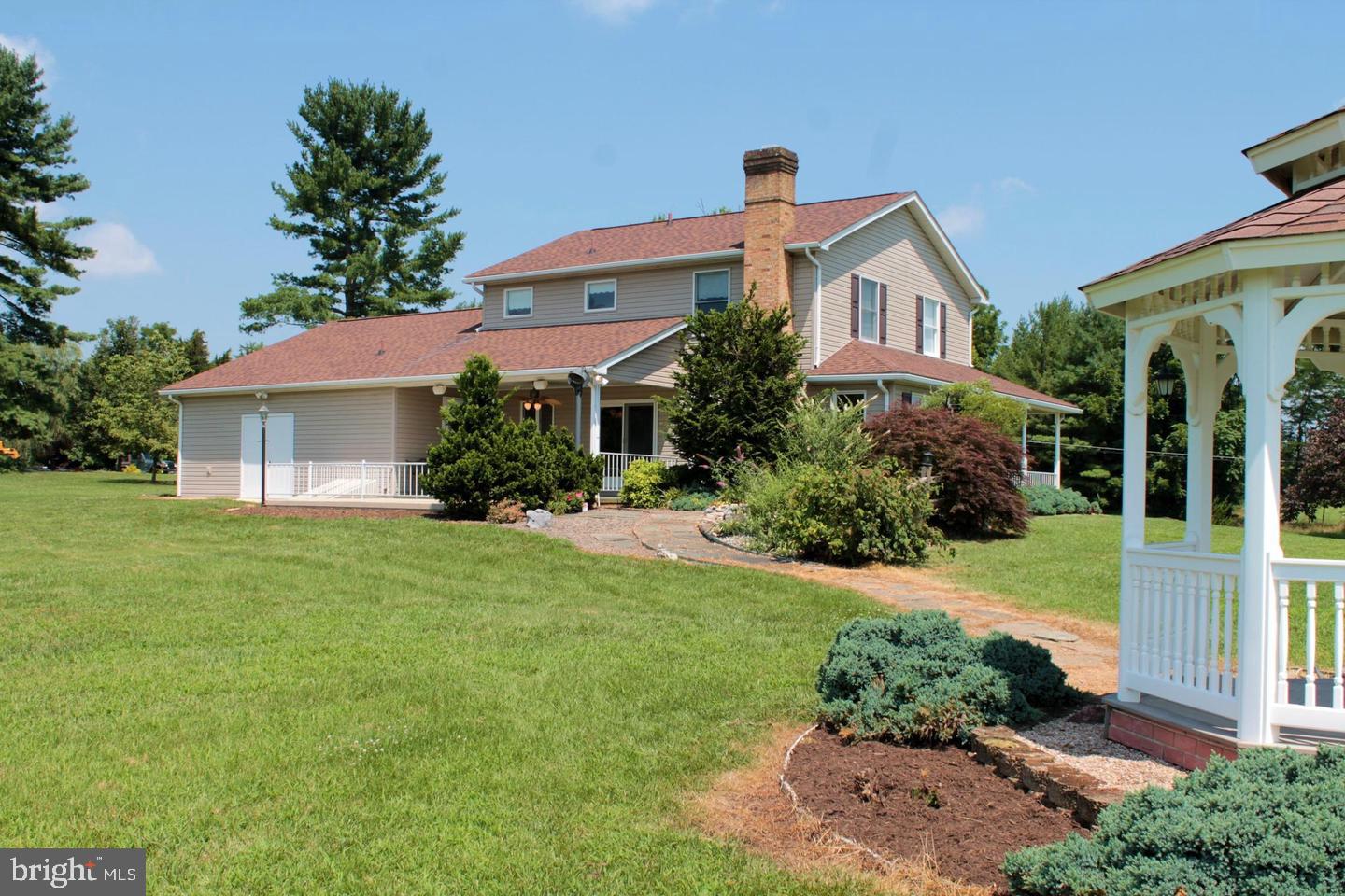 15529 Dellinger Road Williamsport, MD 21795 - Photo 11 of 42 Rear Yard