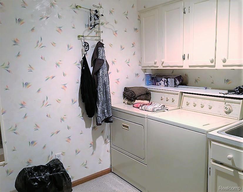 1344 Springborrow Drive Flint, MI 48532 - Photo 16 of 39 Laundry Room.jpg