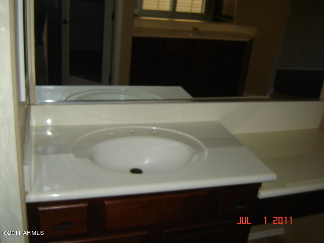 2439 West Mineral Road Phoenix, AZ 85041 - Photo 10 of 18 master bath