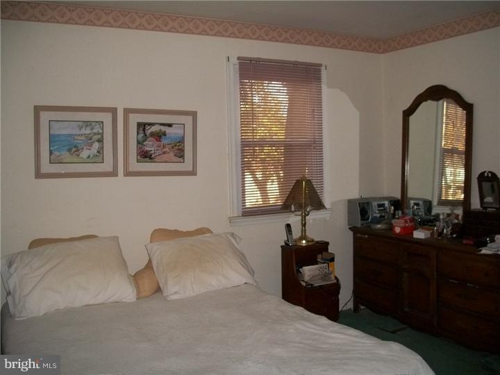 713 Tryens Road Aston, PA 19014 - Photo 5 of 11 Bedroom - Main