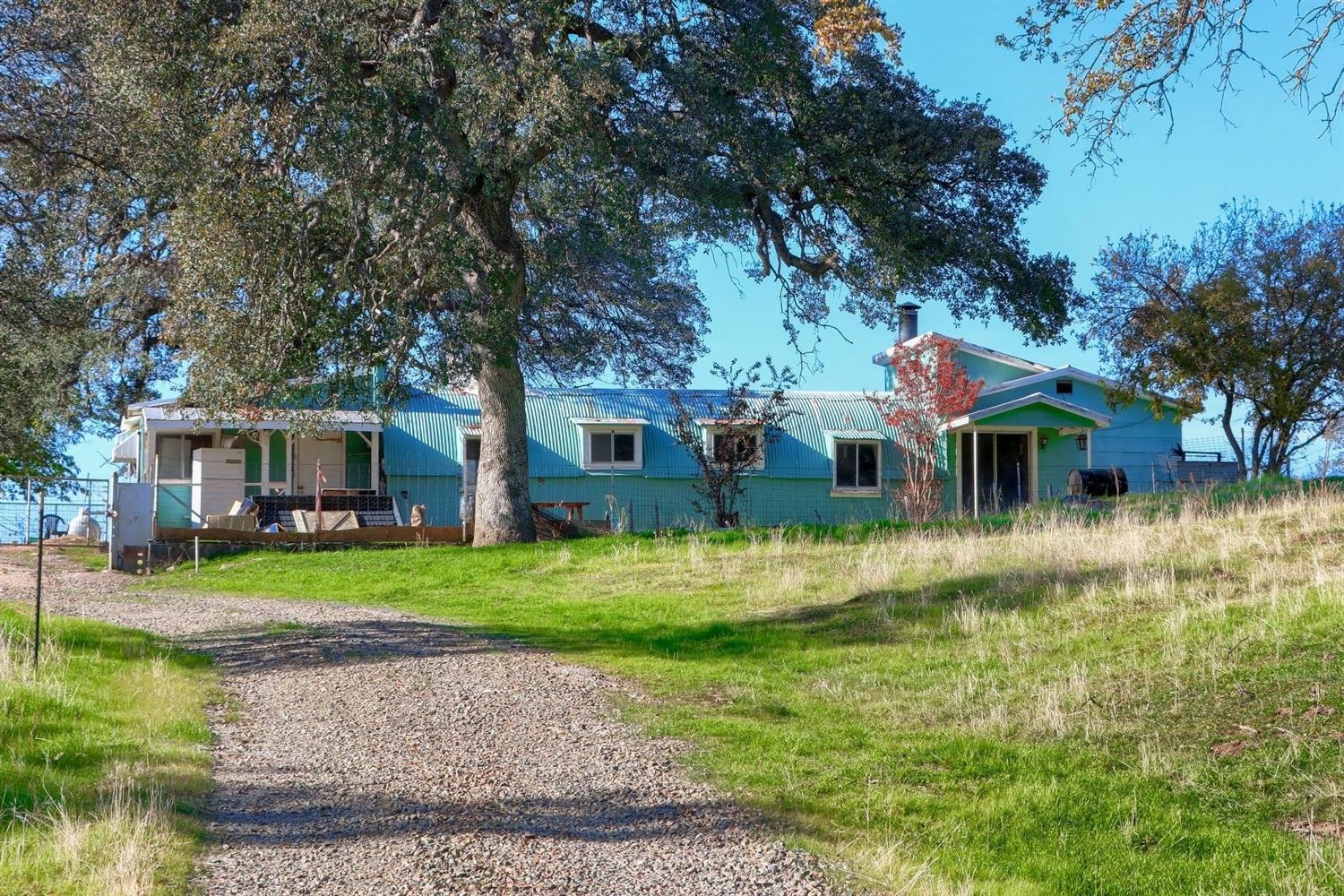 3979 Oak Grove Road Mariposa, CA 95338 - Photo 1 of 25 Gallery Image 1