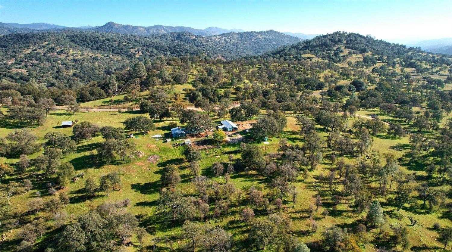3979 Oak Grove Road Mariposa, CA 95338 - Photo 2 of 25 Gallery Image 2
