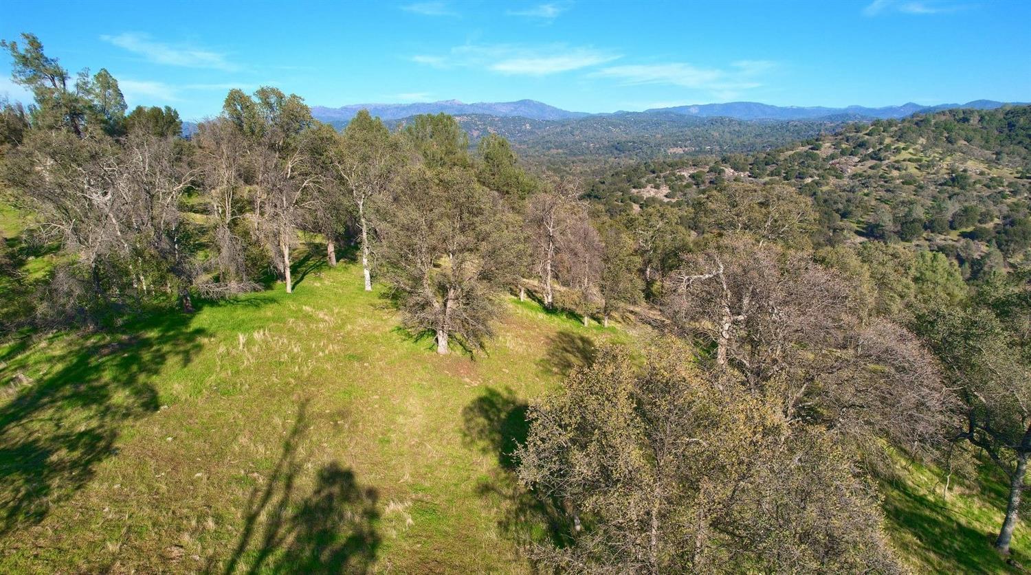 3979 Oak Grove Road Mariposa, CA 95338 - Photo 12 of 25 Gallery Image 12