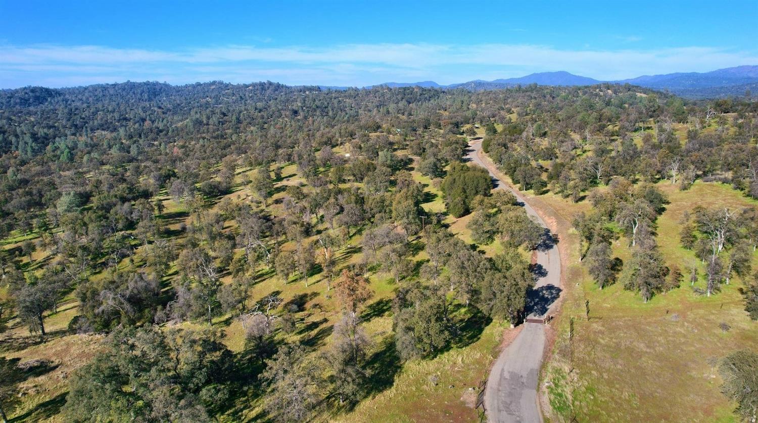 3979 Oak Grove Road Mariposa, CA 95338 - Photo 18 of 25 Gallery Image 18