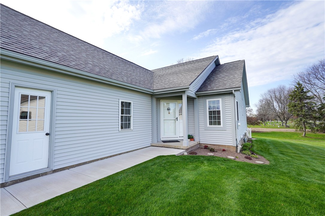 114 Cranbrook Terrace Webster, NY 14580 - Photo 2 of 35