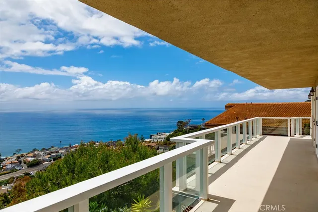$8,850 | 575 Nyes Place, Laguna Beach, CA 92651