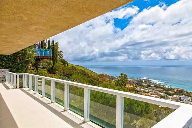 $8,850 | 575 Nyes Place, Laguna Beach, CA 92651