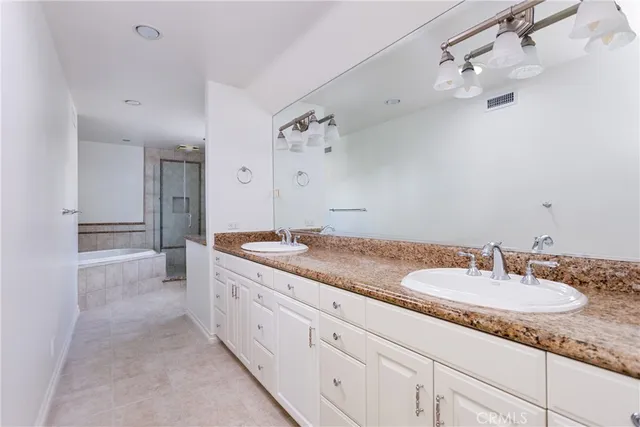 $8,850 | 575 Nyes Place, Laguna Beach, CA 92651