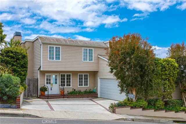 $8,850 | 575 Nyes Place, Laguna Beach, CA 92651