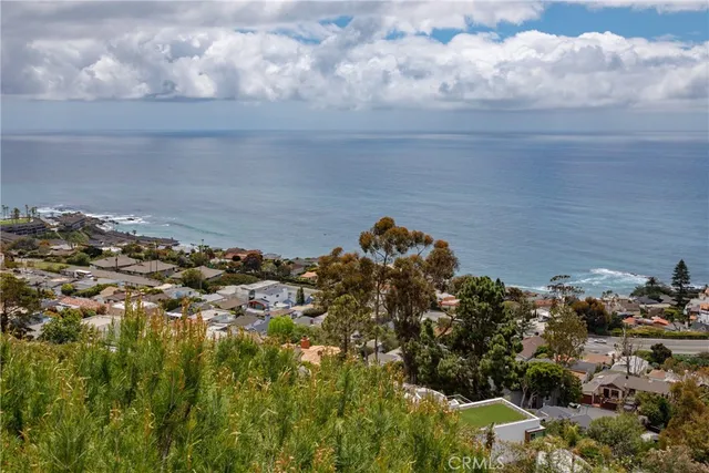 $8,850 | 575 Nyes Place, Laguna Beach, CA 92651
