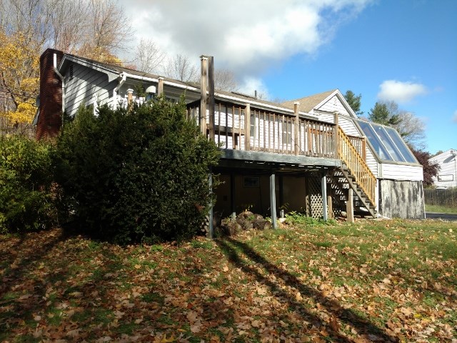 241 Hampstead Road Derry, NH 03038 - Photo 3 of 25