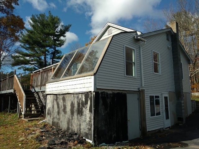 241 Hampstead Road Derry, NH 03038 - Photo 5 of 25
