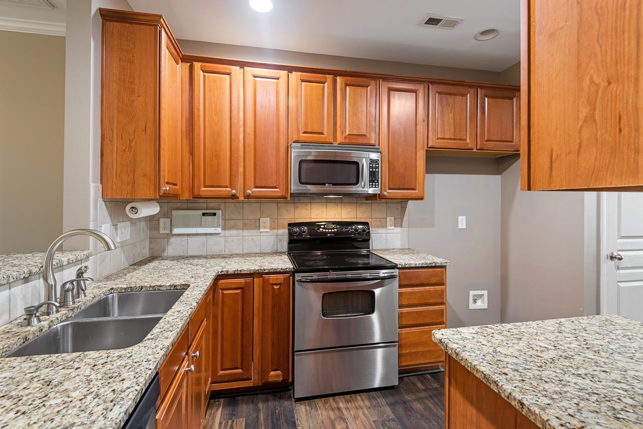 7892 Spungold Street Raleigh, NC 27617 - Photo 11 of 45 Photo 11