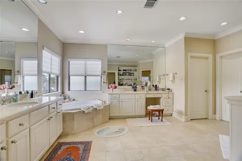 $850,000 | 1008 Potomac Drive, Houston, TX 77057