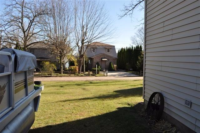 9818 Winston Road Pinckney, MI 48169 - Photo 3 of 10 Photo 3