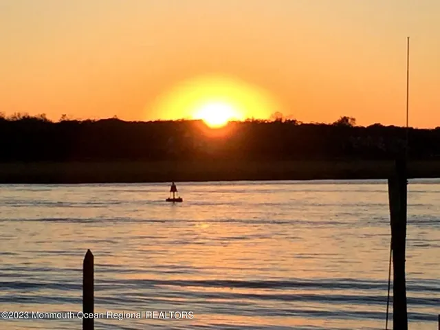 $5,000 | 4 Riverview Place, Sea Bright, NJ 07760