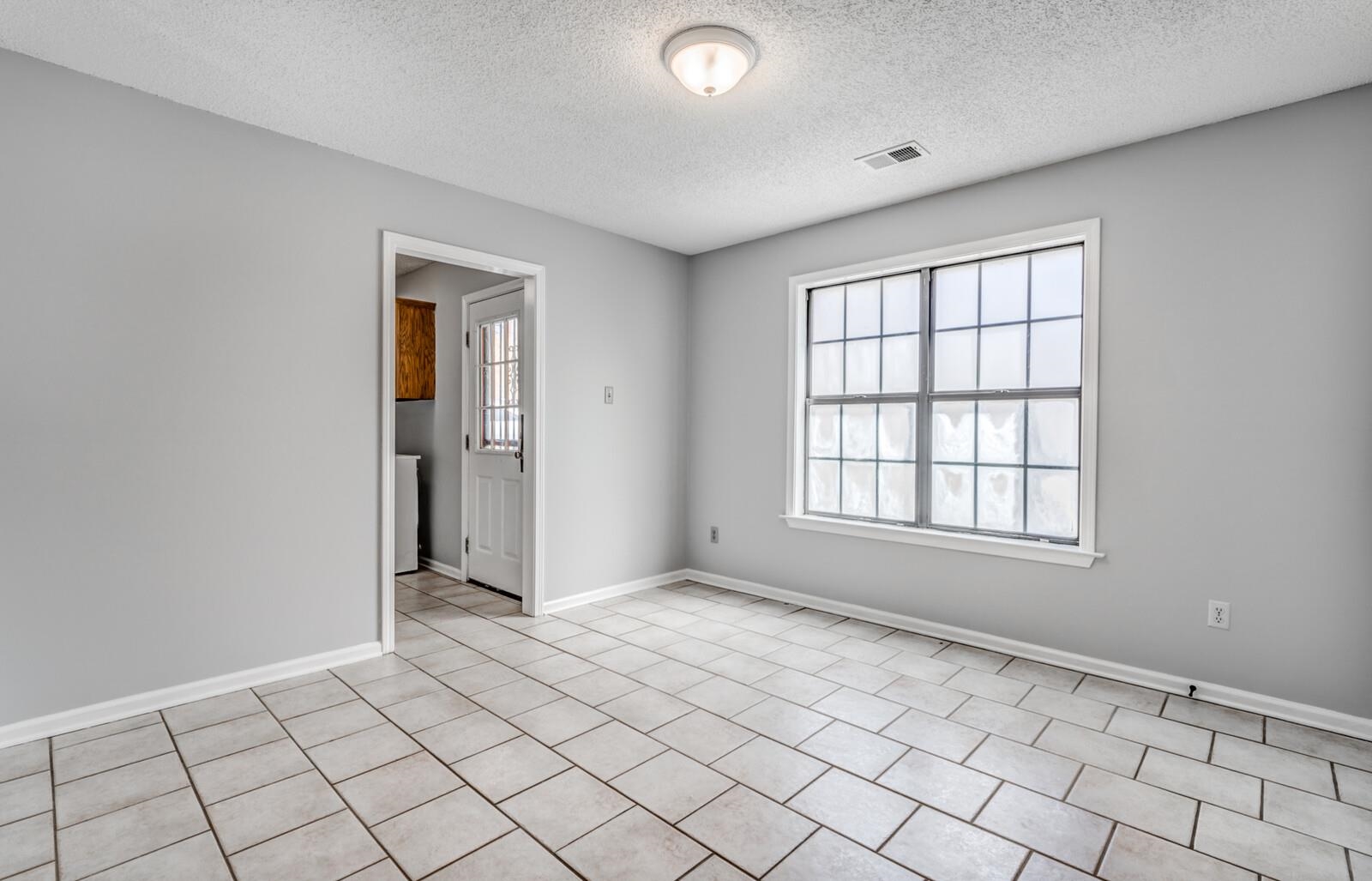 1040 Burrowtown Road Mason, TN 38049 - Photo 5 of 24 Gallery Image 5