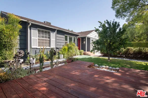 $5,500 | 6218 Balcom Avenue, Encino, CA 91316