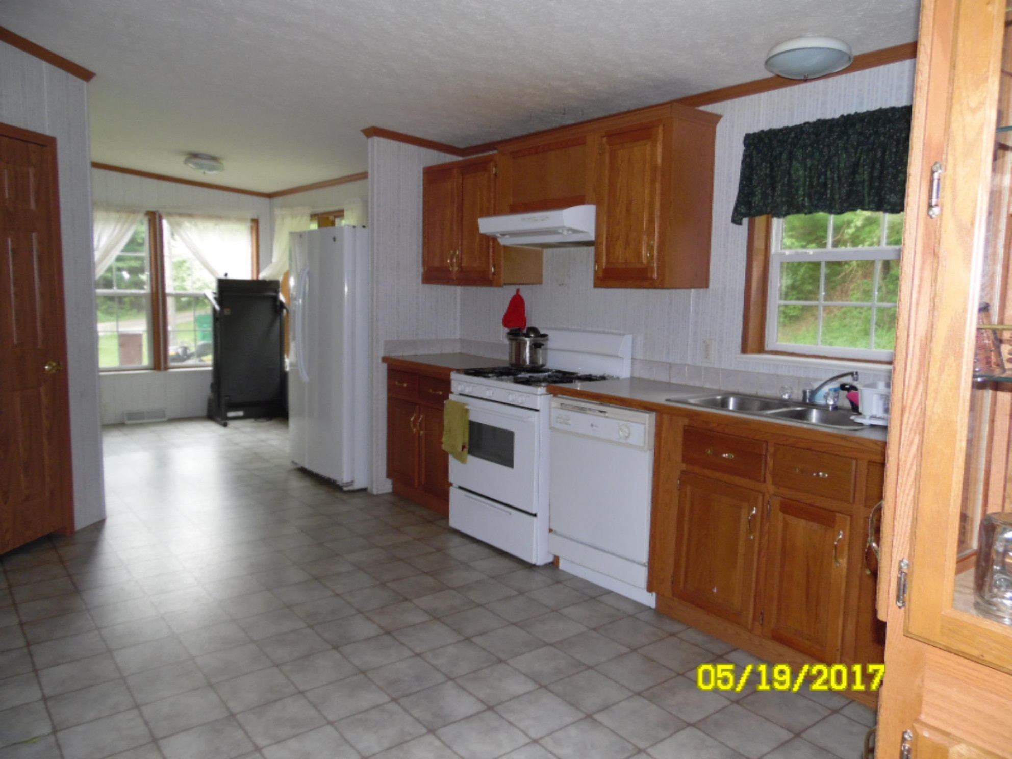 63170 Nottawa Road Sturgis, MI 49091 - Photo 2 of 27 SAM_3608