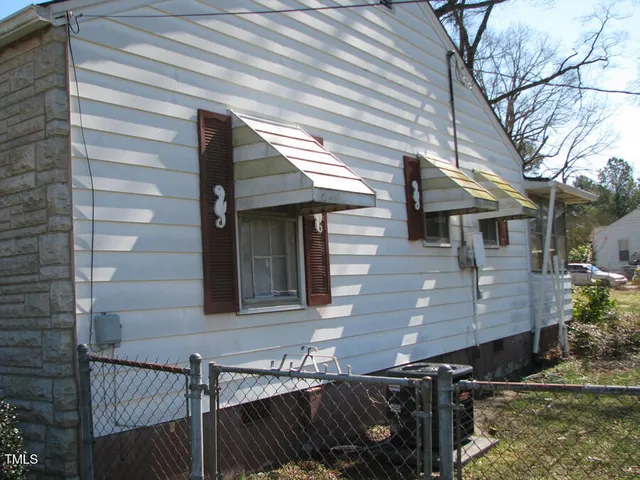 $300,000 | 2206 East Club Boulevard, Durham, NC 27704