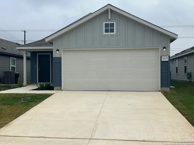 $1,950 | 1007 Oriole Way, Marion, TX 78124