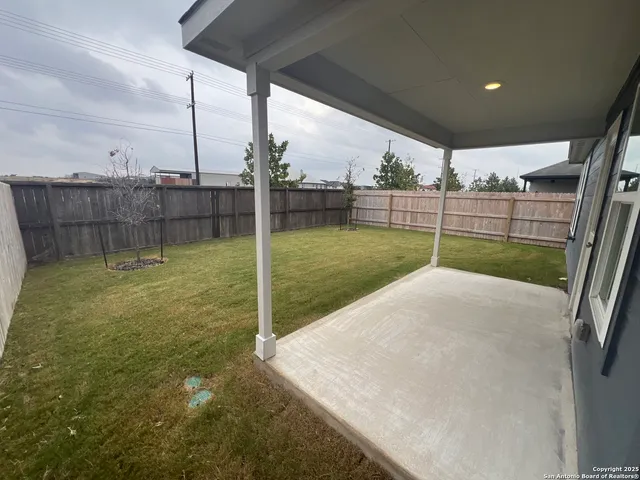 $1,950 | 1007 Oriole Way, Marion, TX 78124