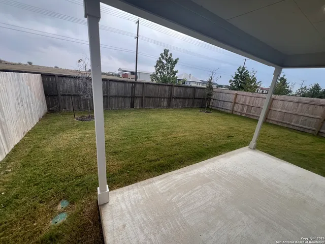 $1,950 | 1007 Oriole Way, Marion, TX 78124