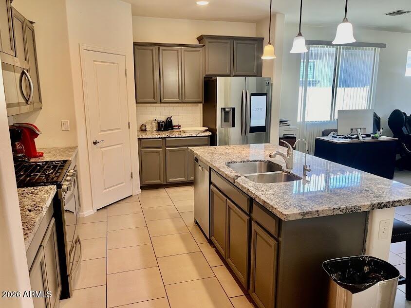 2723 West Apollo Road Phoenix, AZ 85041 - Photo 3 of 26 Apollo kitch 1