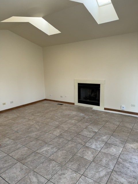1260 Trinity Drive Carol Stream, IL 60188 - Photo 8 of 16