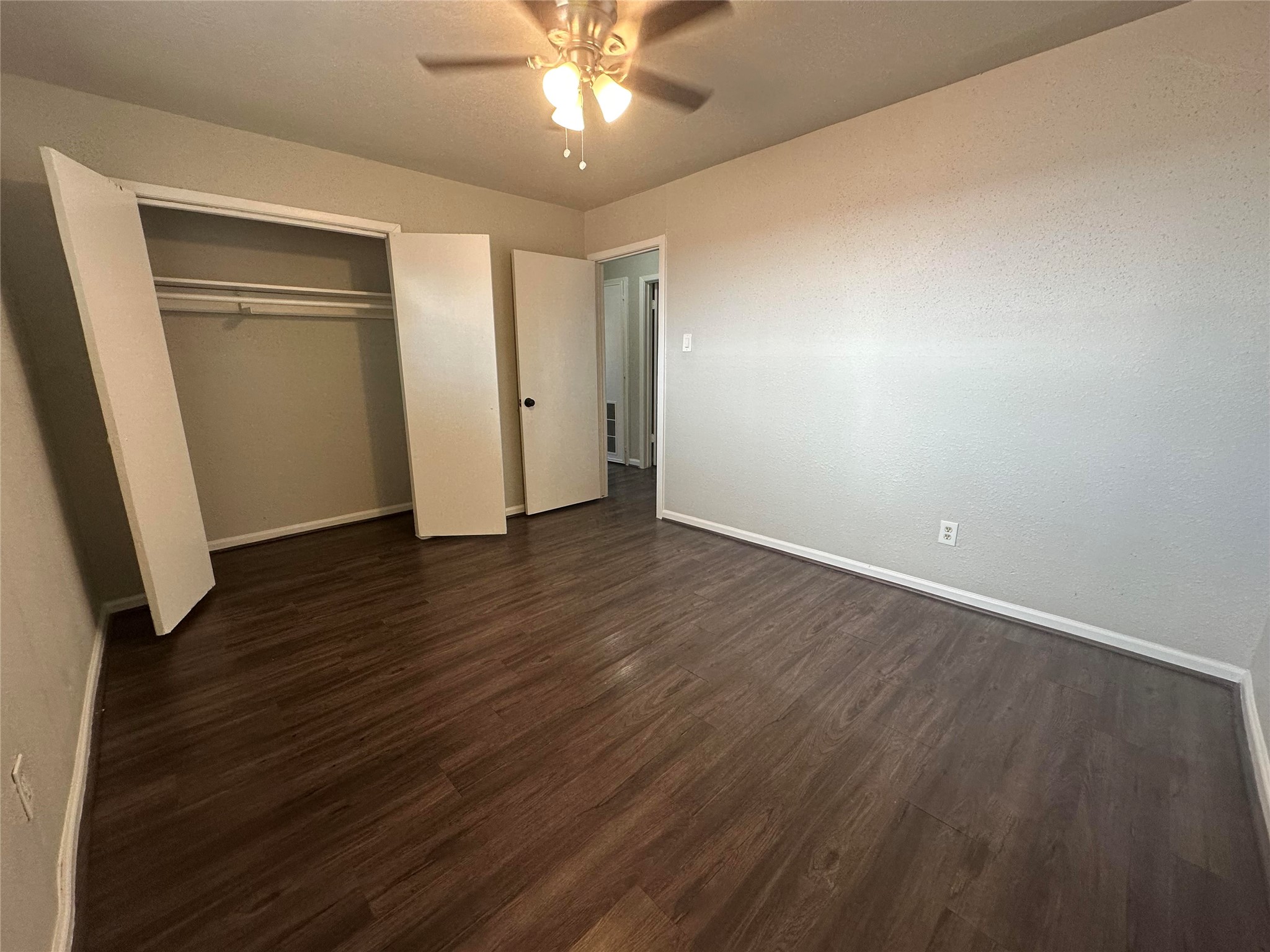 3811 Cornell Street, Unit B Houston, TX 77022 - Photo 6 of 10