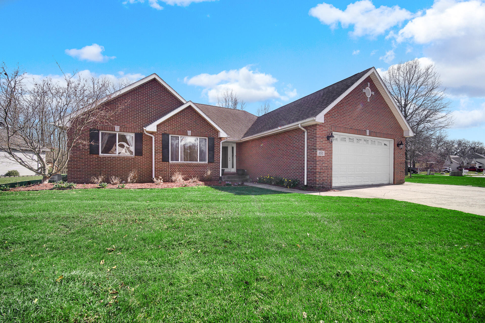 851 Marquette Road Chesterton, IN 46304 - Photo 1 of 31 1920x1280