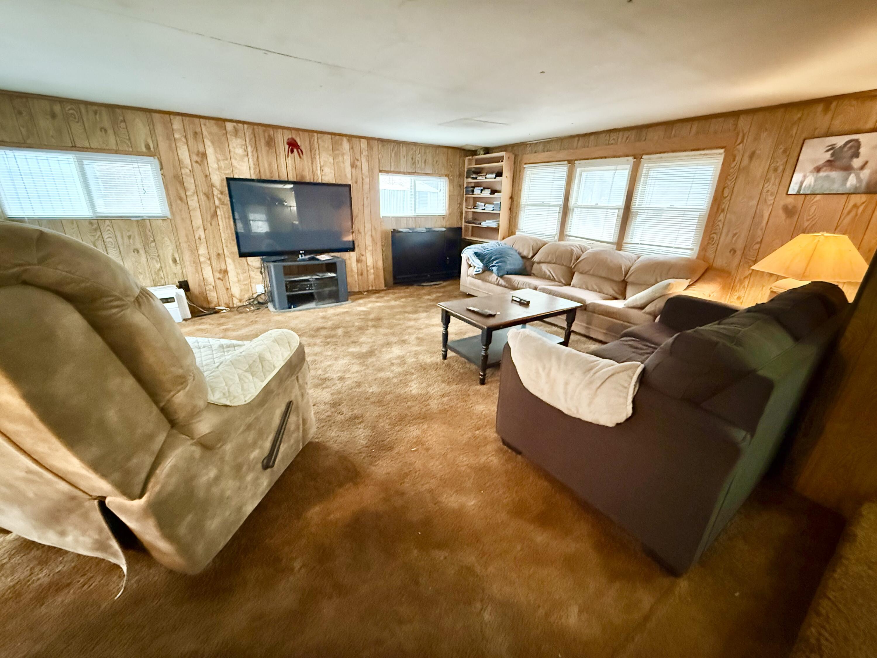 53188 Andrews Road La Pine, OR 97739 - Photo 11 of 24 IMG_5370