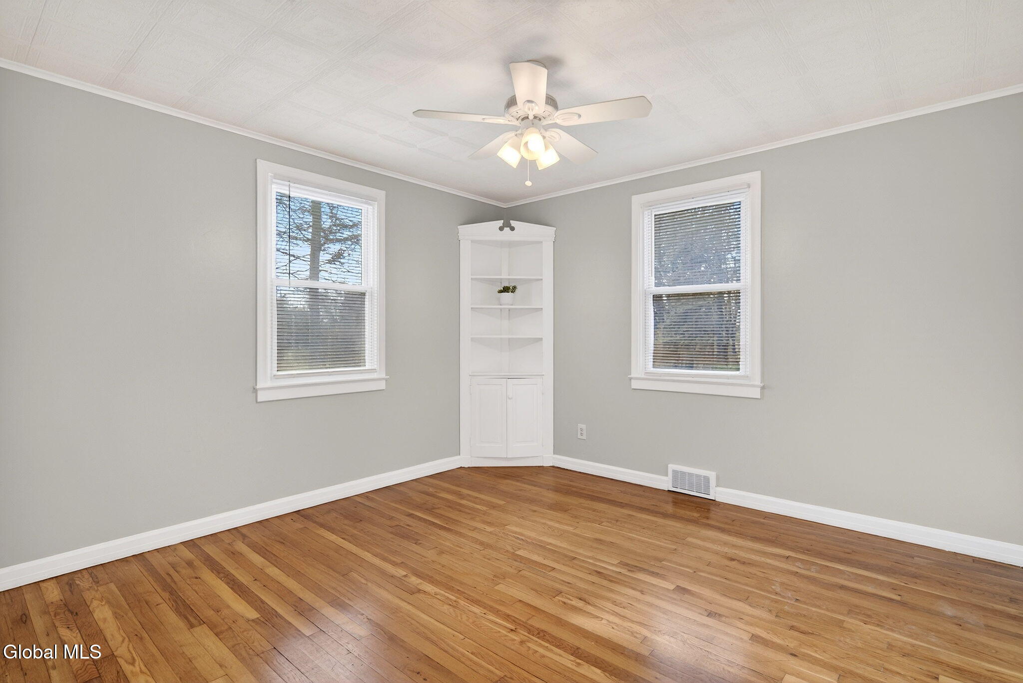 335 Albany Shaker Road Colonie, NY 12211 - Photo 13 of 27 Interior 09