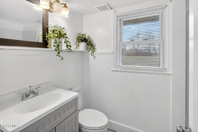 $389,000 | 335 Albany Shaker Road, Colonie, NY 12211