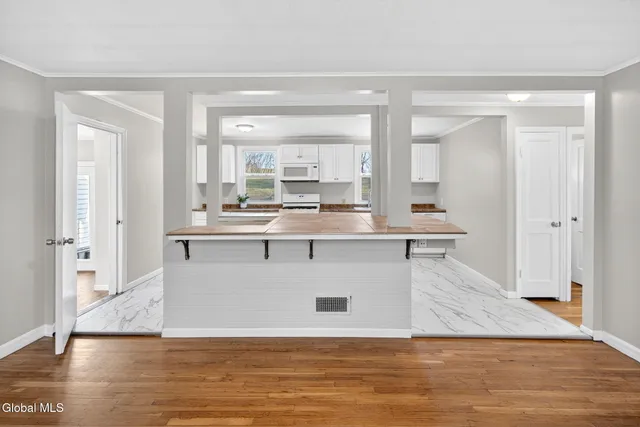 $389,000 | 335 Albany Shaker Road, Colonie, NY 12211