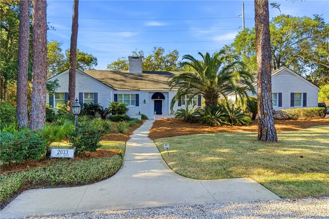 $3,125,000 | 2033 Bruce Drive, St. Simons Island, GA 31522
