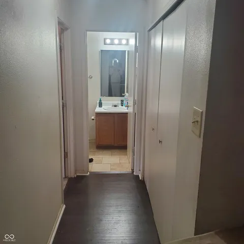 $379,900 | 1324 Castleford Lane, Indianapolis, IN 46234