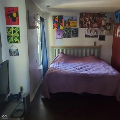 $379,900 | 1324 Castleford Lane, Indianapolis, IN 46234