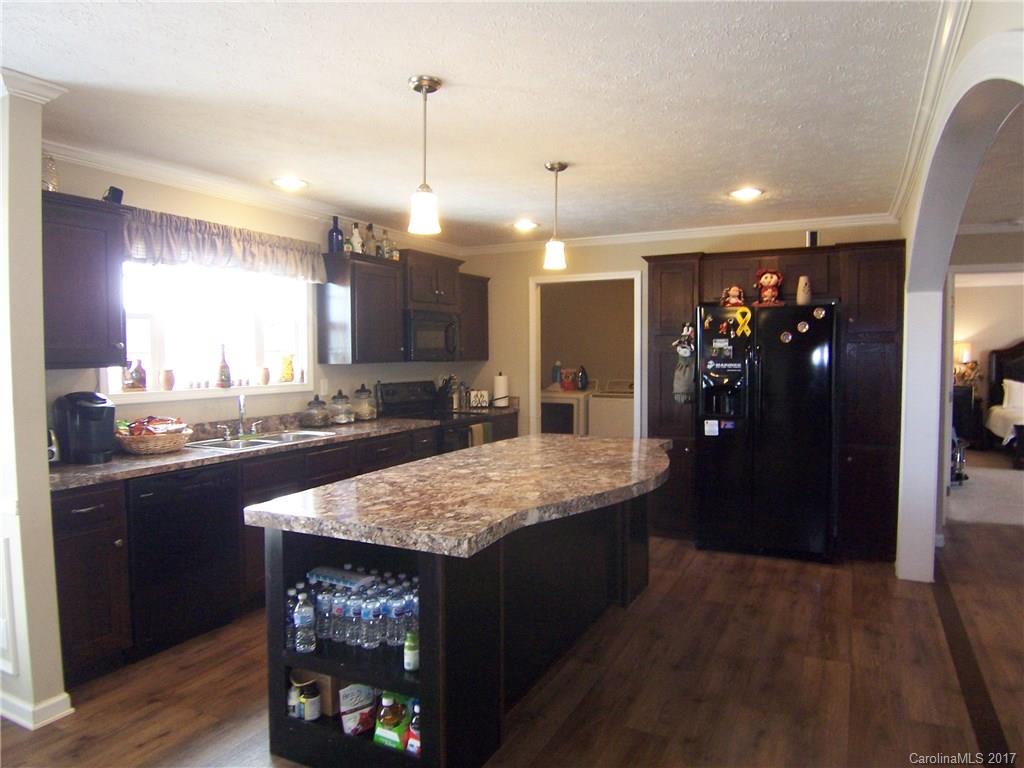 1812 Stoney Point Road Shelby, NC 28150 - Photo 11 of 20 Gallery Image 11