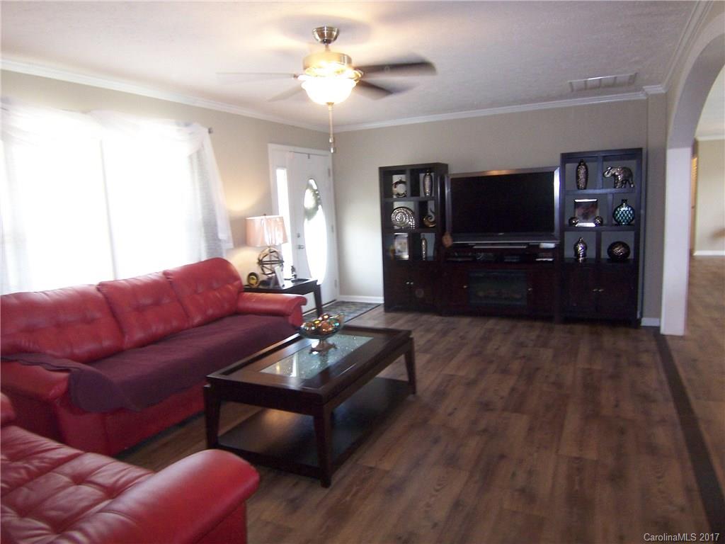 1812 Stoney Point Road Shelby, NC 28150 - Photo 6 of 20 Gallery Image 6