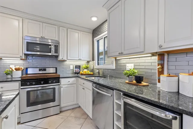 $799,000 | 4131 Bayo Street, Oakland, CA 94619