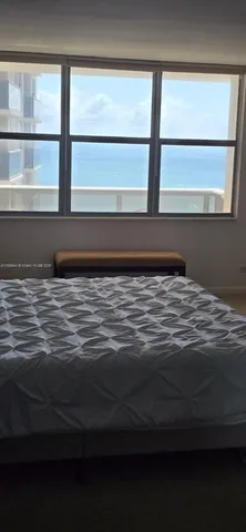 $2,800 | 6039 Collins Avenue, Unit 1110, Miami Beach, FL 33140